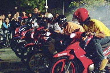 MAT REMPITS RACE TO BE LEGAL IN KL, MALAYSIA