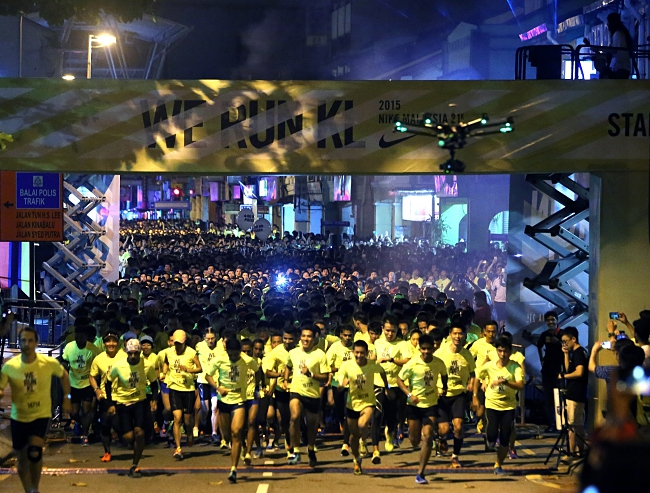 NIKE WE RUN KL 21K 2016