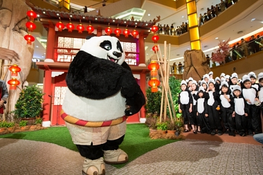 BOUNTIFU SPRING CELEBRATION WITH PO THE PANDA