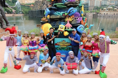 SUNWAY LAGOON BRINGS AN UNDERWATER CHRISTMAS LAGOON UP TO SHORE 