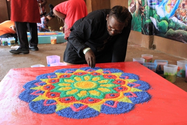 20 RANGOLI ENTHUSIASTS GATHERS TO CREATE STUNNING RANGOLI