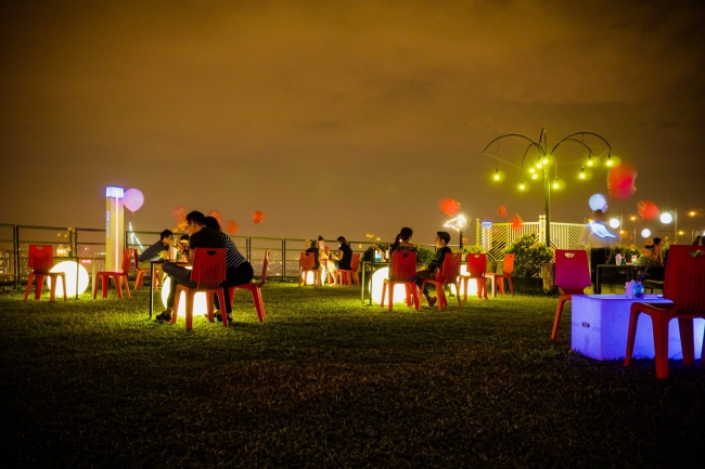 The HeliPad Cinema