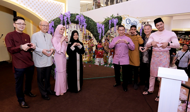 Quill City Mall Raya Kasih & Cinta CSR Initiative With Fattah Amin & Nur Fazura