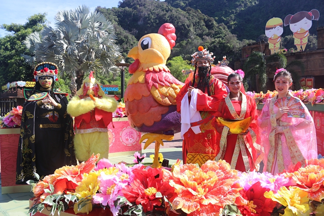 The Phoenix Rooster Rises At Lost World Of Tambun!