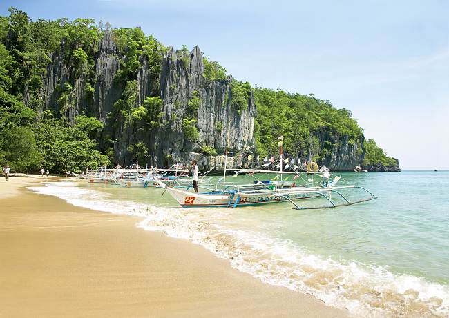 Boracay Closed For 6 Months To Fix Sewage Problem