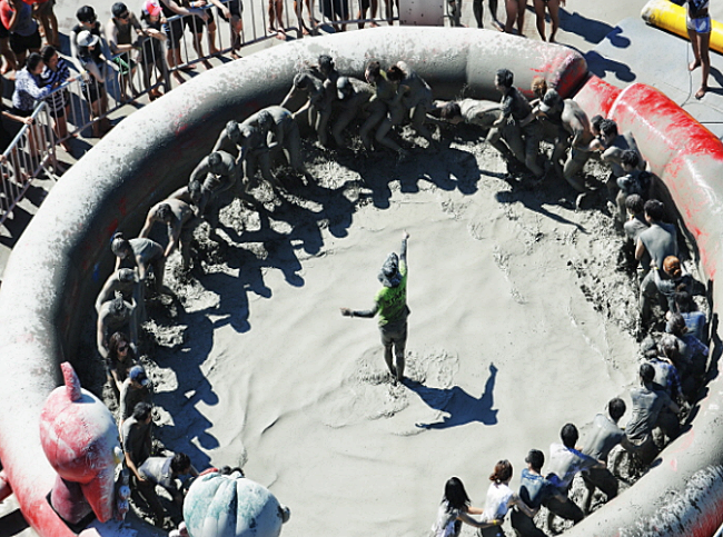 There’s A Festival In Korea That Requires You To Play With Mud!