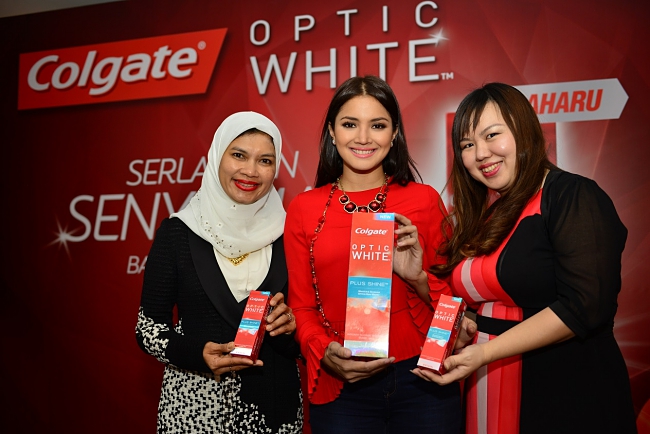 Colgate Optic White Plus Shine 