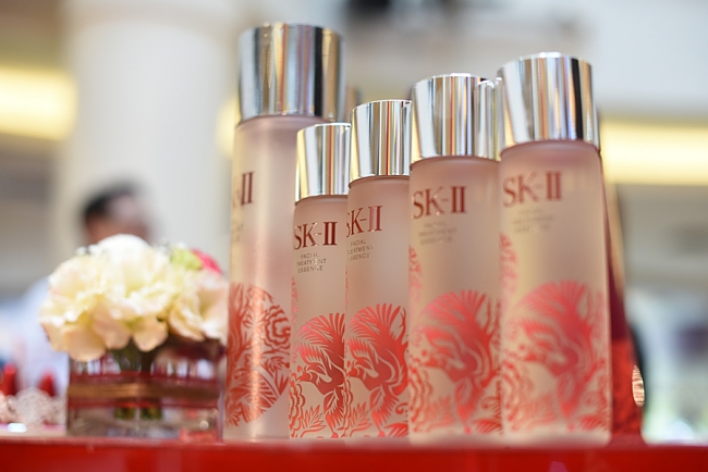 SK-II Releases “New Phoenix” Limited Edition Facial Treatment Essence for 2016 Chinese New Year