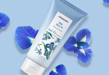 MAMONDE’S 3-IN-1 IRIS MULTI CLEANSING FOAM