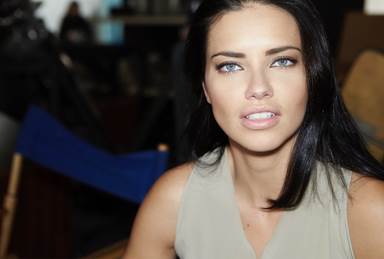 SUPERMODEL ADRIANA LIMA RETURNS TO MAYBELLINE NEW YORK