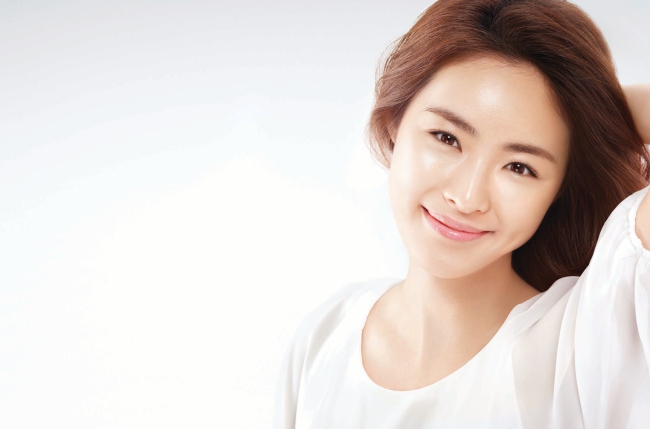 Lee Yeon Hee 