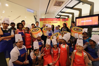 AYAM BRAND PROVIDES 280,000 HEALTHY TUNA MEALS FOR CHARITY