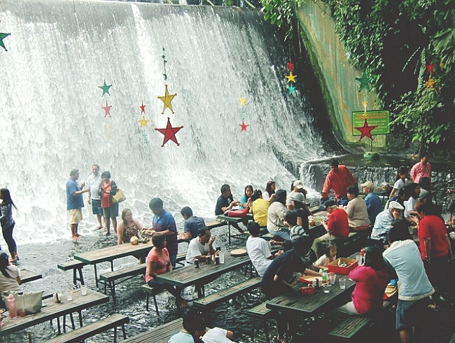 Waterfall Restaurant In Philippines!