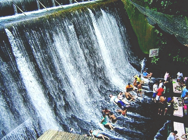 Waterfall Restaurant In Philippines!