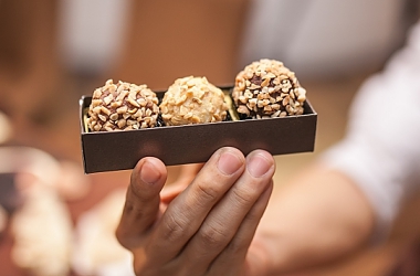 9 QUESTIONS ABOUT CHOCOLATE WITH OUR FAVOURITE MAGNUM ICE CREAM!