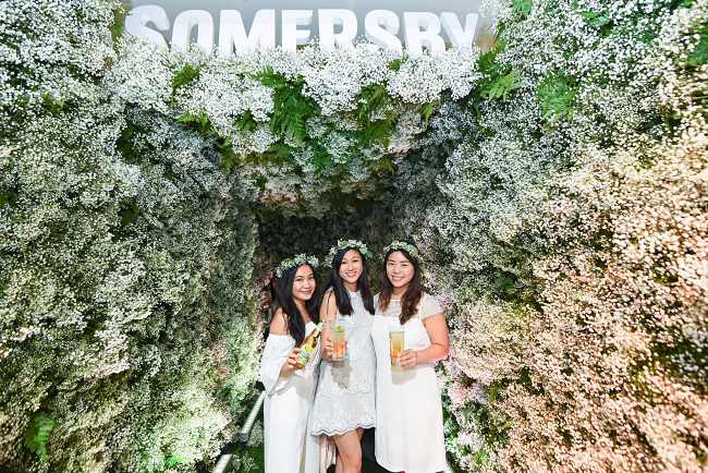 Savouring a #FloralTwist with Somersby Elderflower Lime