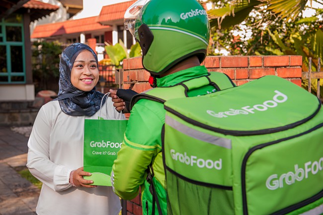 GrabFood Is Here & We Have A Special Promo Code For Your First Two Orders!