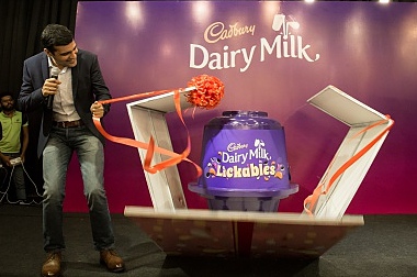 SMALL GESTURES OF LOVE WITH CADBURY DAIRY MILK IN LICKABLES!