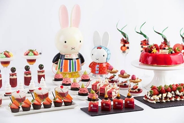 A HOTEL IN SEOUL OFFERS BUFFET THAT’S ‘ALL ABOUT STRAWBERRIES’!