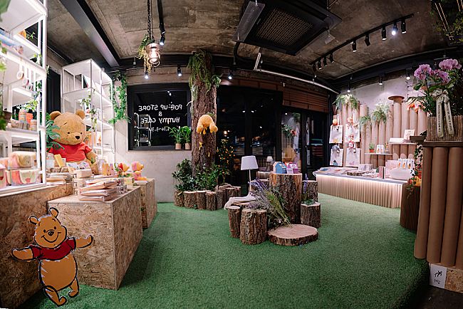 Hunny House: A Winnie The Pooh Themed Cafe In Seoul! 