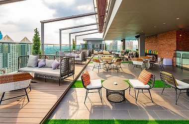 HILTON GARDEN INN SOUTH’S ROOFTOP BAR AND LOUNGE OFFERS PRIVATE EXPERIENCES WITH BREATH-TAKING VIEWS