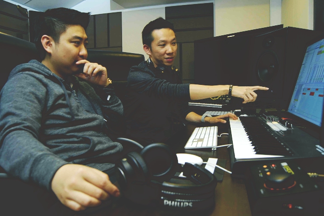 Gibson Innovations Teams Up With Top Malaysian DJ Duo Simon Lee & Alvin!