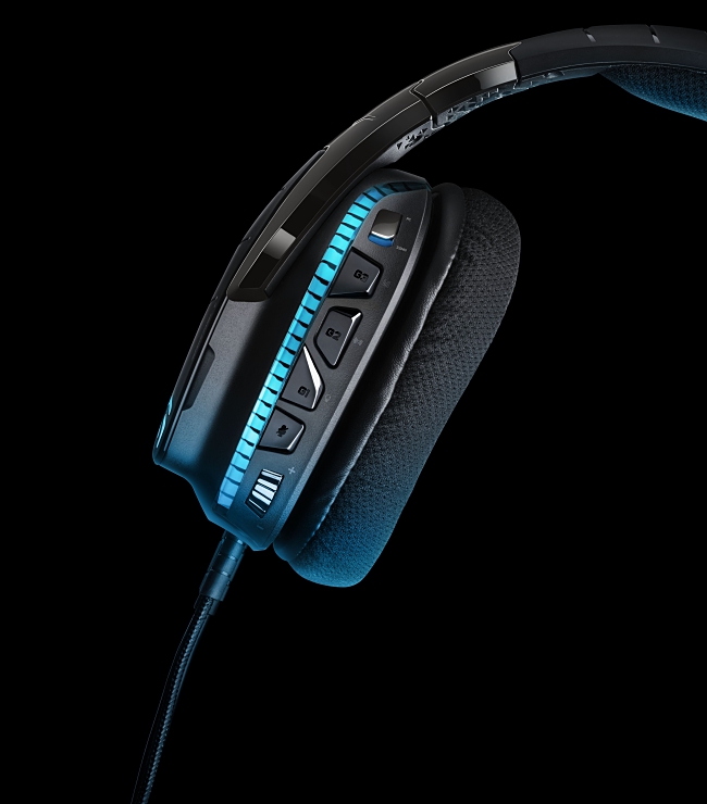 The Logitech G633 Artemis Spectrum Gaming Headset 