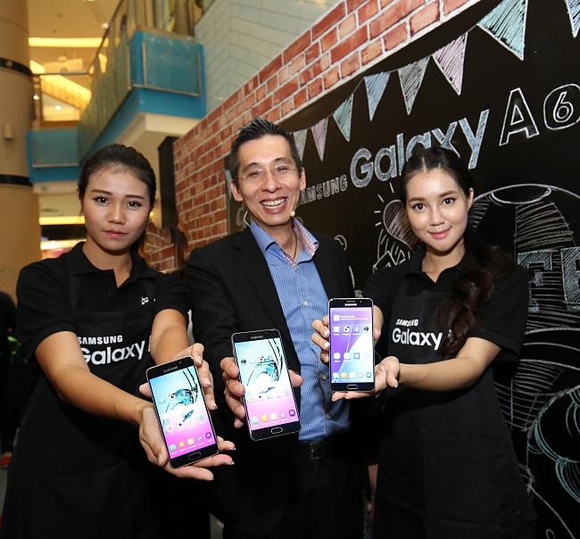 The New Galaxy A Series (2016)