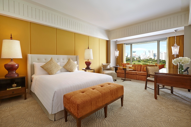 ‘Handy’ Smartphone Keeps Business Travellers Connected at Anantara Siam Bangkok