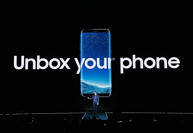 Highlights of Galaxy S8 and S8+ at Unpacked 2017 in Pictures