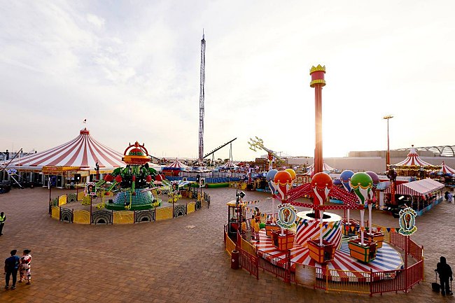 This Place In Dubai Lets You See The World In One Day!