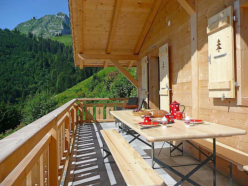 5 Swiss Alpine Huts To Experience For True Relaxation! 