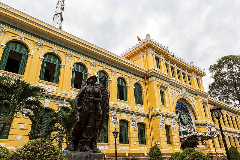 7 Places To Go In Ho Chi Minh City! 