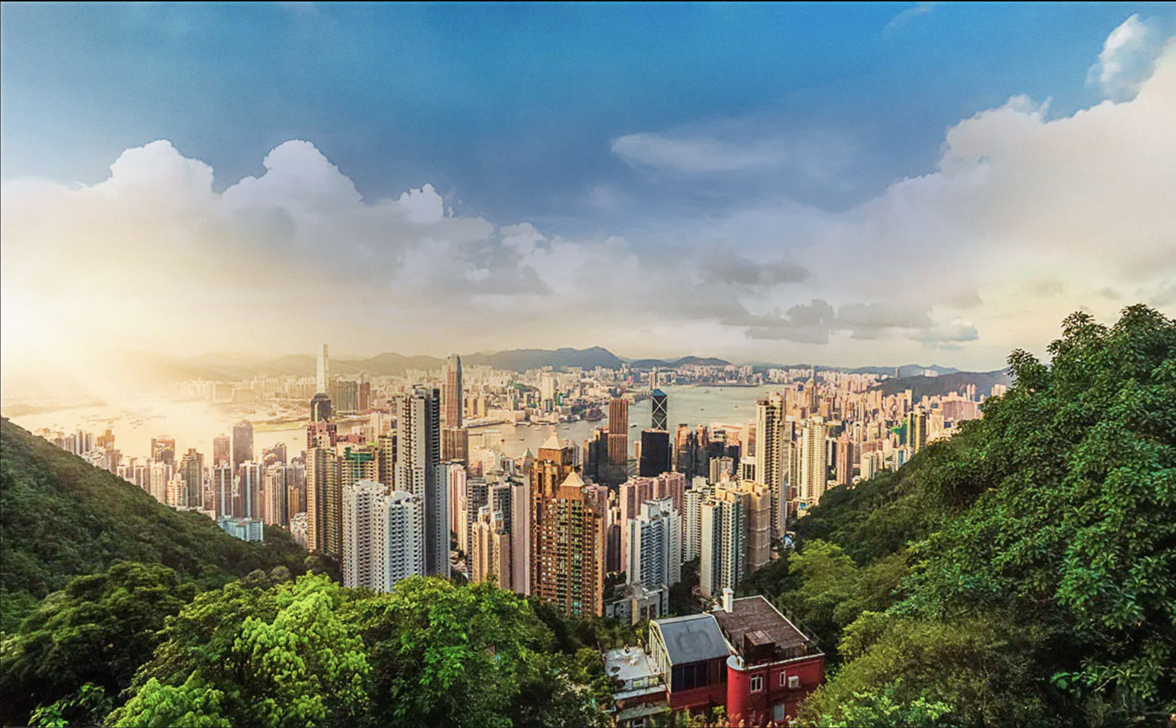 DISCOVER THE MOUTHWATERING MAGIC OF HONG KONG! 