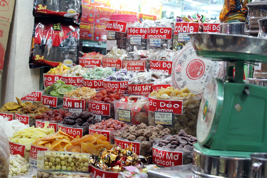 Dried fruits, dried seafood, nuts, coffee and tea