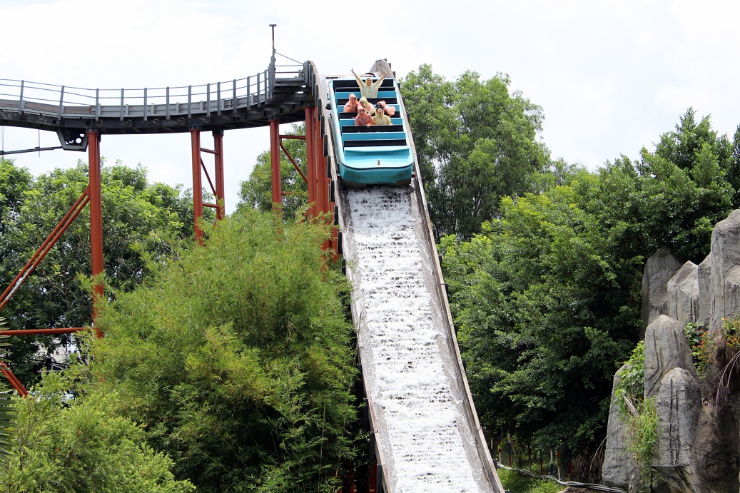 Shoot The Chute, DaiNam Amusement Park