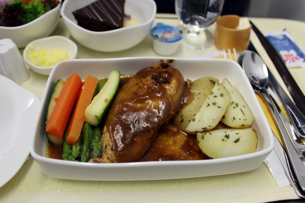 Main course meal on Vietnam Airlines